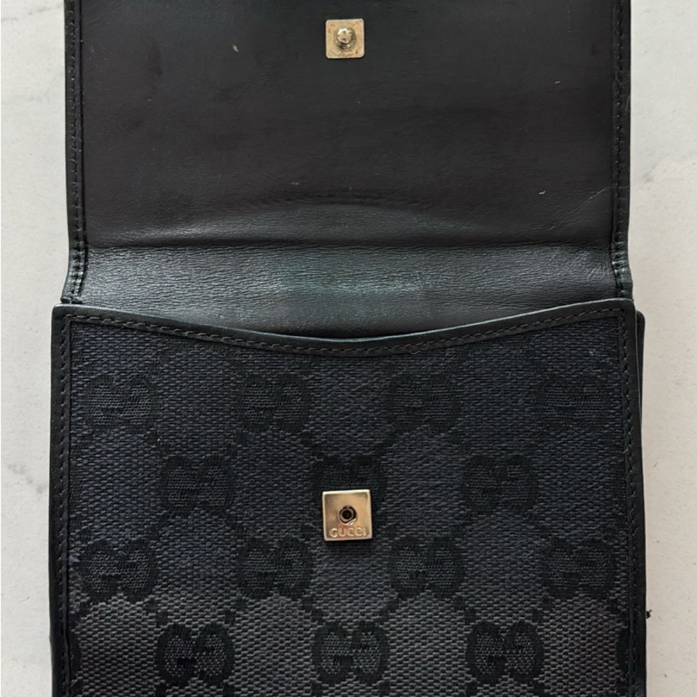 Authentic Gucci Black Canvas & Leather Bifold Wallet with Gold Plaque - Picture 2 of 10